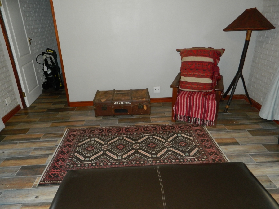 5 Bedroom Property for Sale in Wellington Central Western Cape